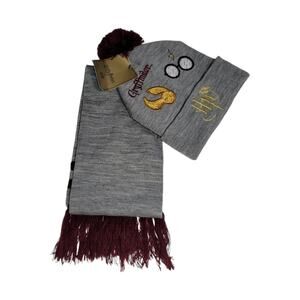 Harry Potter H&M Kids Dark Red And Grey Gryffindor Scarf And Pom-Pom Beanie Set